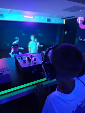 download-WeResize.com (1)