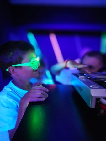 download-WeResize.com